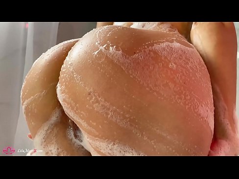 ❤️ Brunette شاور میں شدید orgasm کے لئے وائبریٹر کے ساتھ بلی میں مشت زنی کرتی ہے۔ ❤ فحش میں ur.pornjk.ru